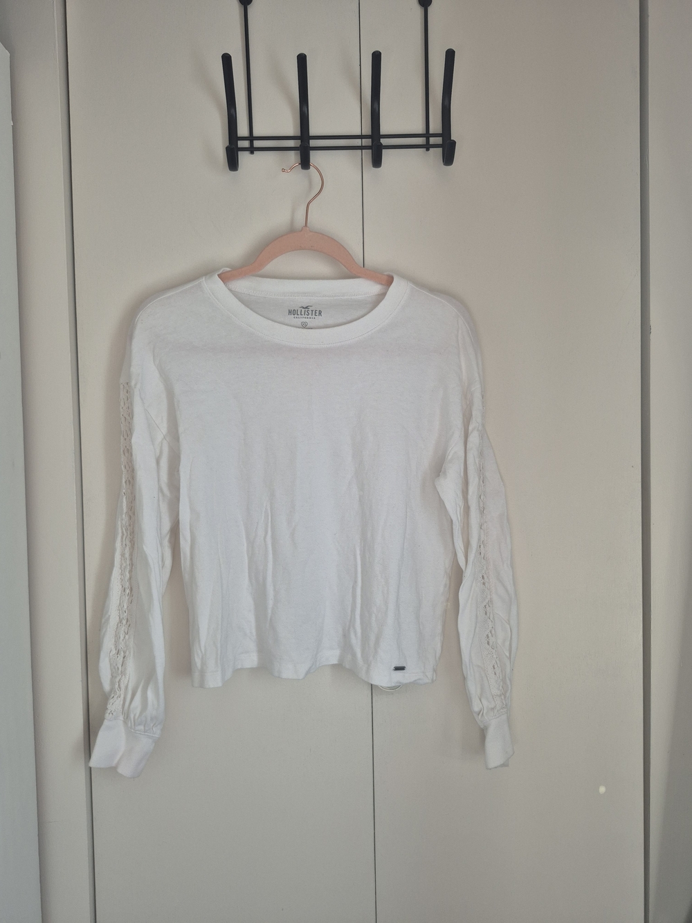 Hollister White Long-Sleeve Lace-Insert Tee
